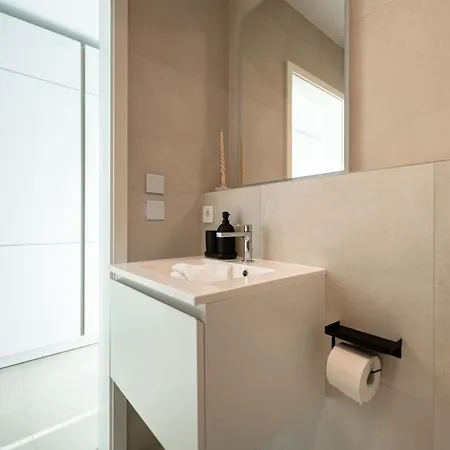 Modern Studio In Gasperich With Balcony & Wi-Fi Luxembourg Exterior photo
